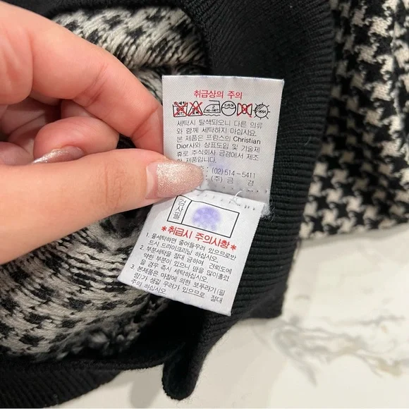 VINTAGE CHRISTIAN DIOR black houndstooth v neck pullover sweater monsieur - Picture 9 of 9